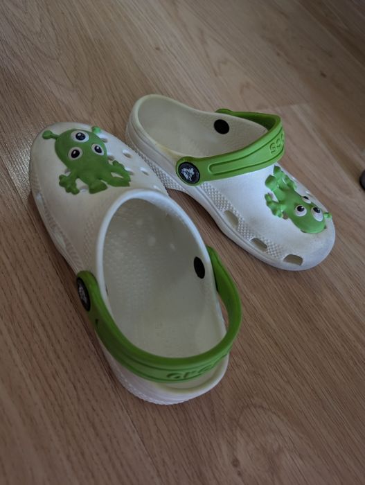 Сабо Crocs светещи в тъмното с10