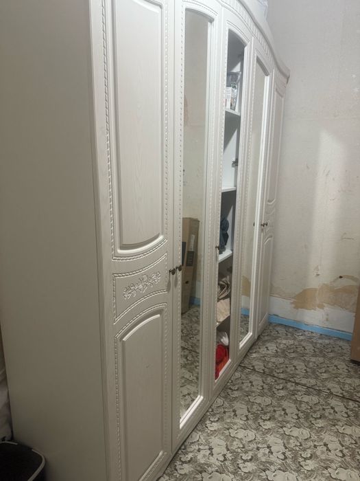 Спальный гарнитур