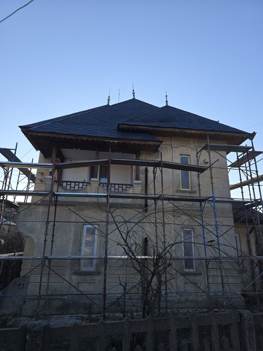 Închiriere schela și izolații exterioare zona dambovita și împrejurimi