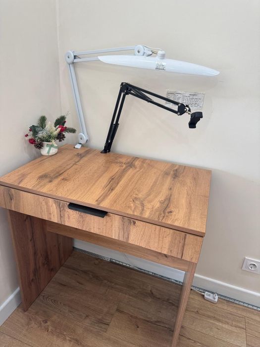 стол для маникюра 25000