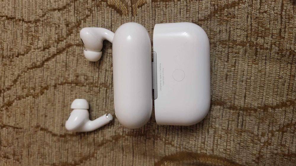 APPLE Casti Air Pods Pro 2  A2618 fuctionale