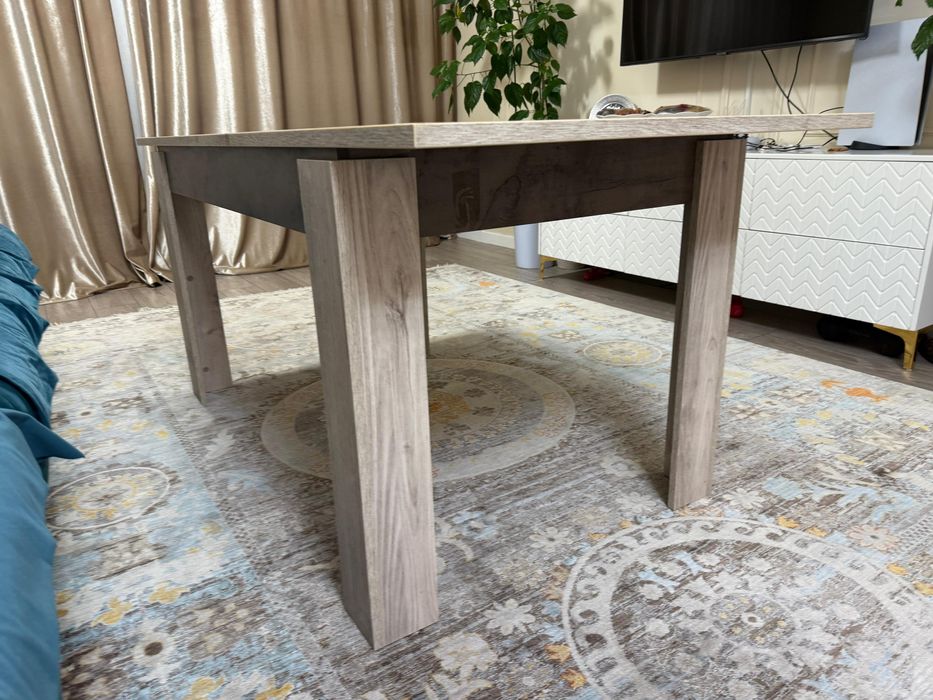 Продам стол в отличном состоянии