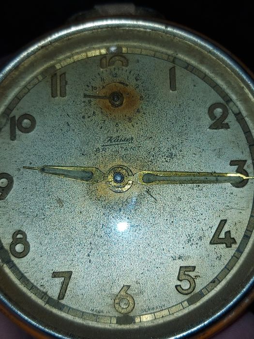 Часовници ръчни и будилници