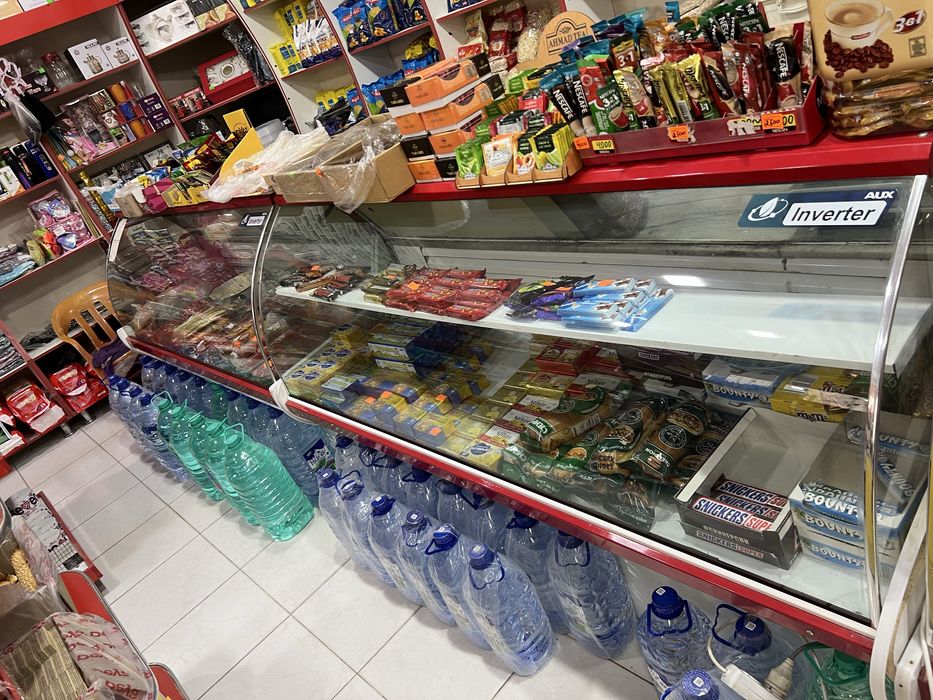 vetrina haladelniklar sotiladi 2ta haldelnik 1ta mator