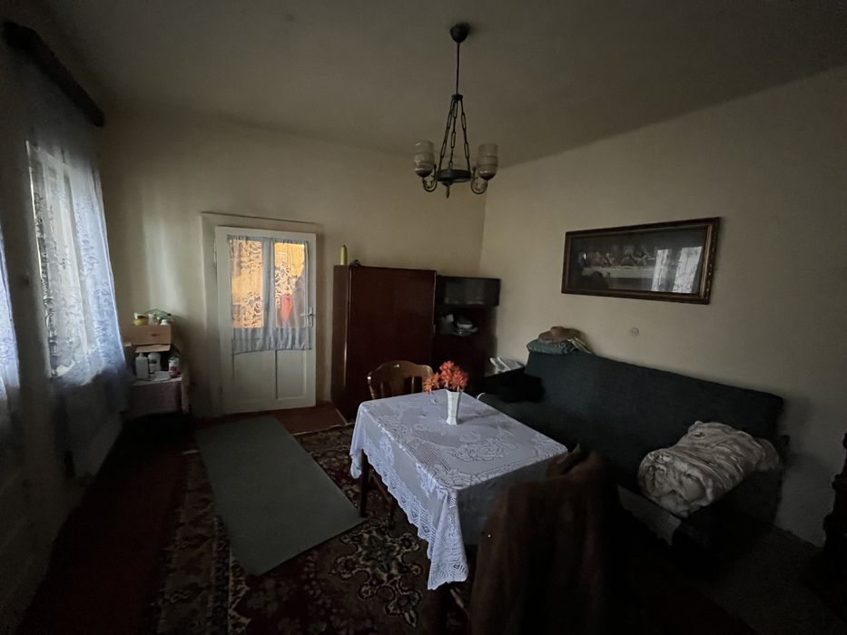 Vand casa in localitatea Ighiu 100mp