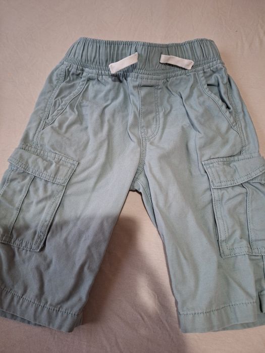 Нови долнища размер 122/128