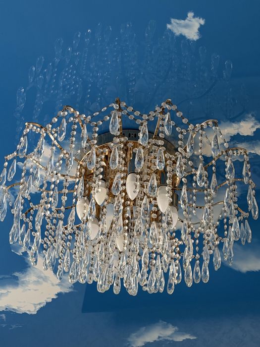 Продам люстры в отличном состоянии