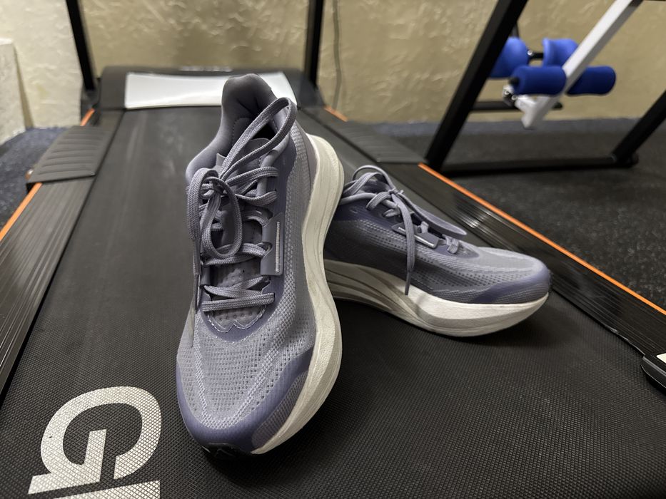 Беговые кроссовки Adidas