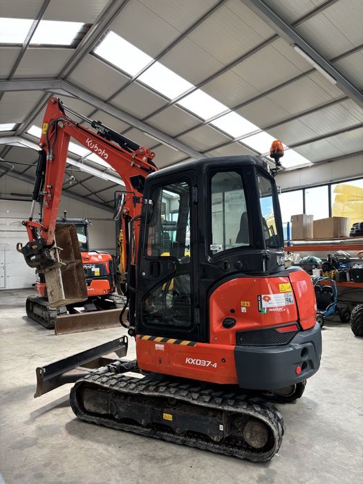 Miniexcavator KUBOTA 3.7T 2020 / powertilt