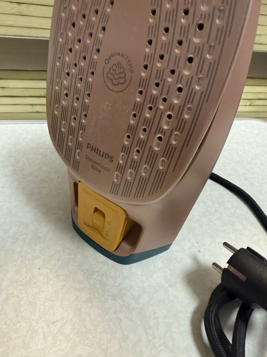 Ютия Philips DST8030