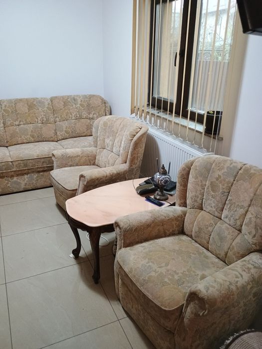 Vând canapea +2 fotolii