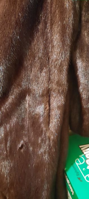 Норковая шубка с капюшоном