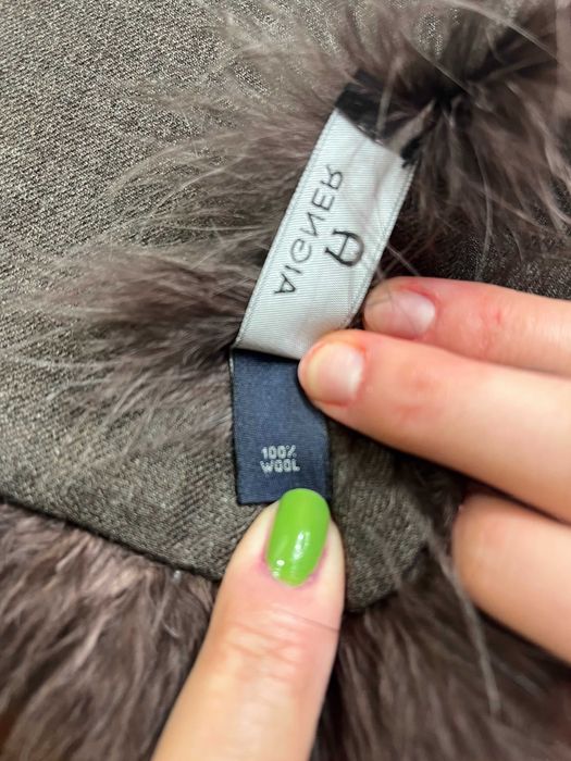 Aigner шал вълна