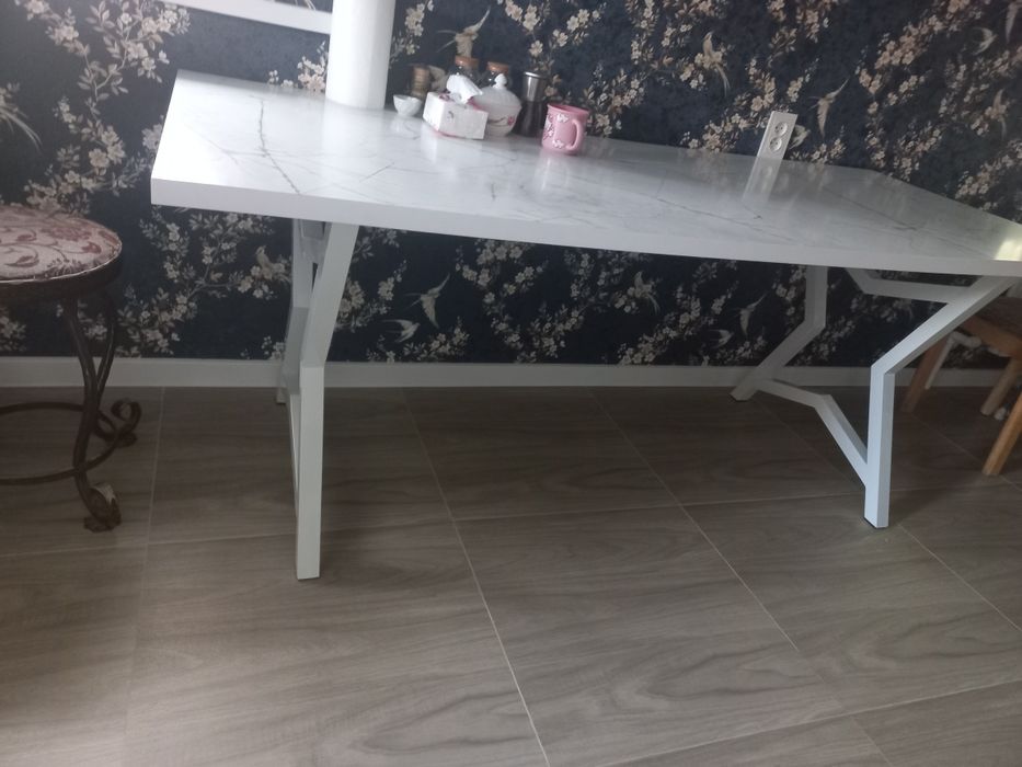 Продам стол 190см×80см