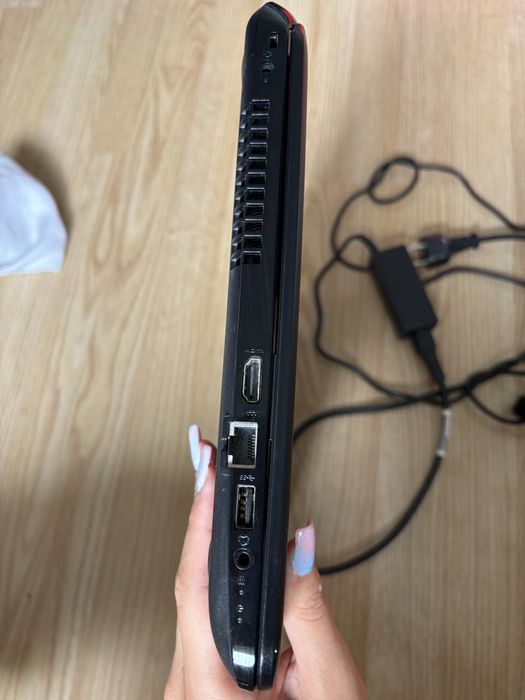 Laptop HP Compaq 15 (15.6 inch) – Pentru piese / utilitate de bază / proiecte