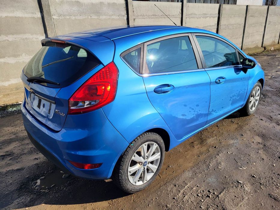 Bara fata/Aripa/Trager/Capota/Far/Radiator Ford Fiesta mk6 2010 1.3 benzina