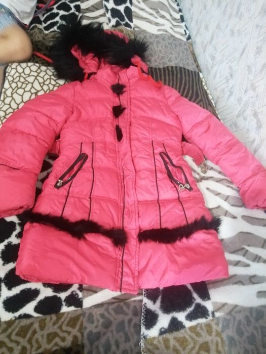Продам детскую куртку