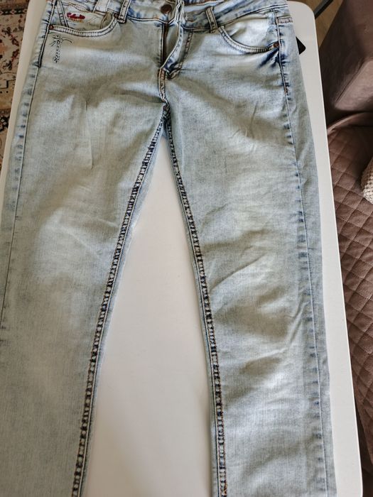 Премиальные скинни джинсы