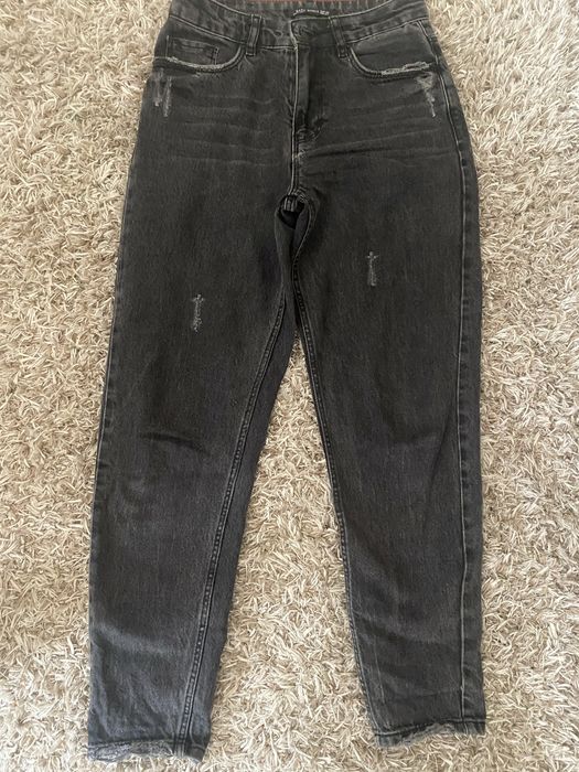 Сиви дънки със скъсан ефект 34 размер