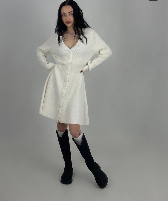 Продам новое платье