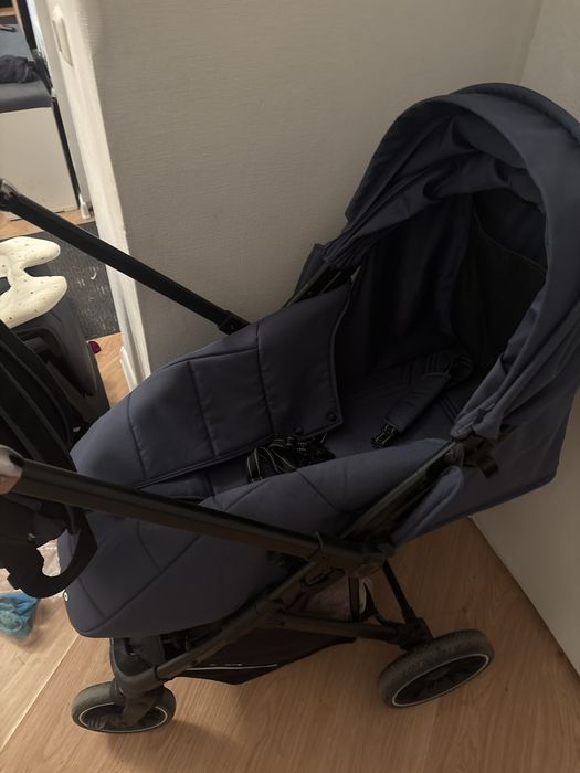 Коляска прогулочная Kidilo