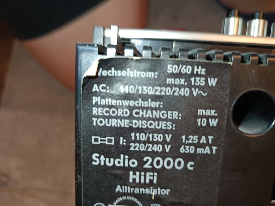 Грамофон GRUNDIG Studio 2000 hi fi