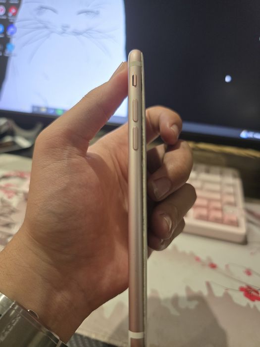 Продам iPhone 7 32 gb
