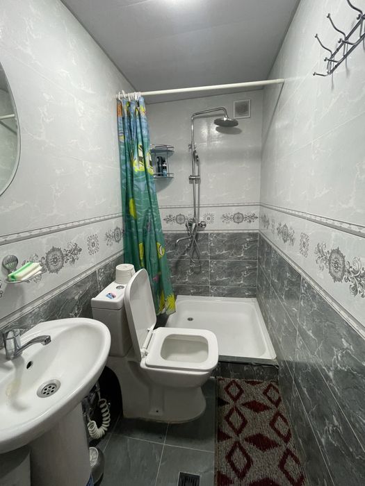 Uy sotiladi Nazarbekda Xarakat