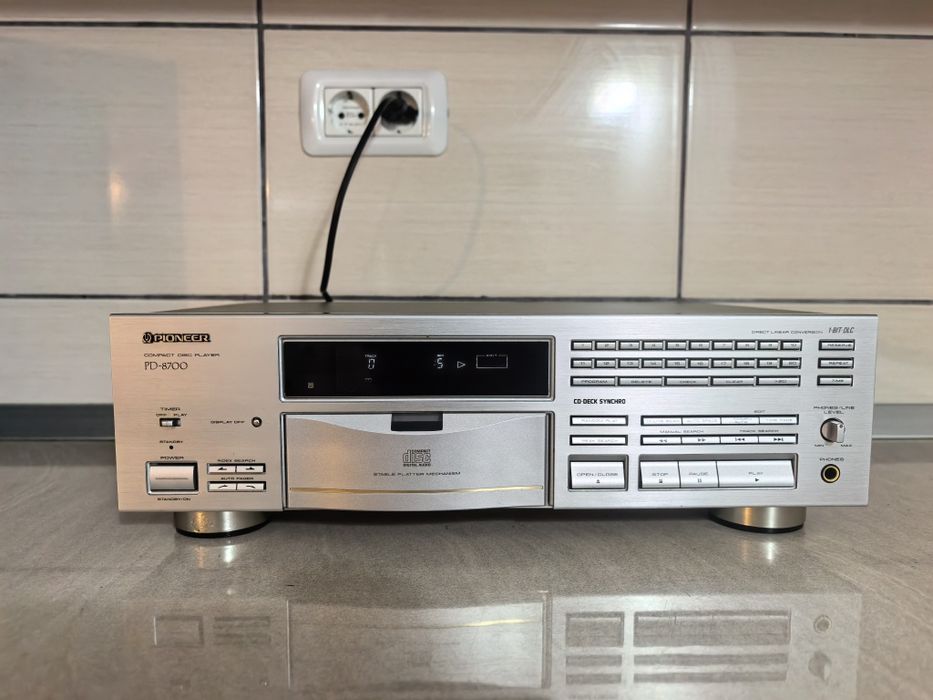 CD player Pioneer PD 8700 compact disc