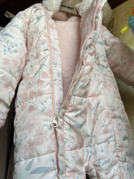 Зимний комбенизон фирменный 3-6 месяца