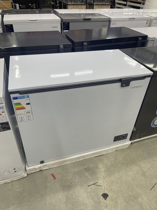 Продам новый морозильник Leadbros на 275 литров