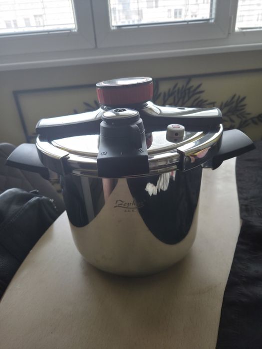 Тенджера под налягане Zephyr