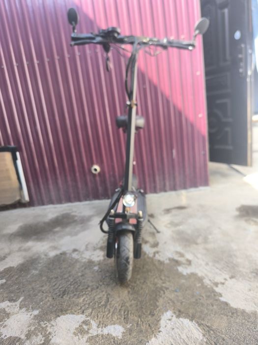 Продам Электросамокат