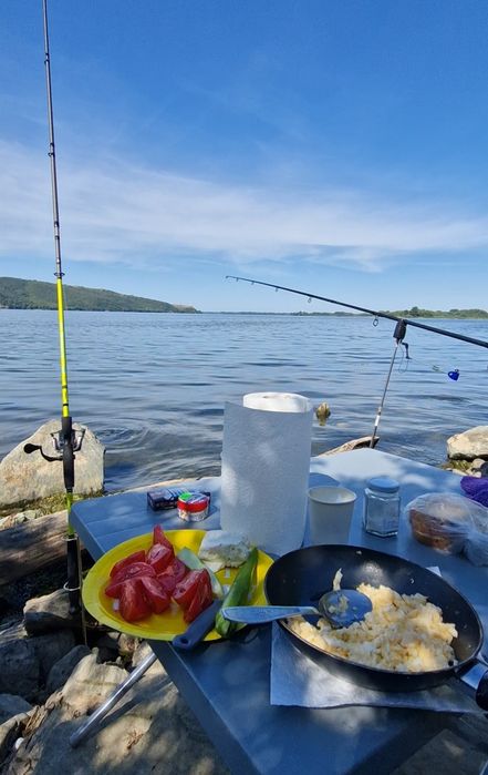 Arzător camping , folosit la 2 ieșiri la pescuit pentru cafea și gătit mic dejun