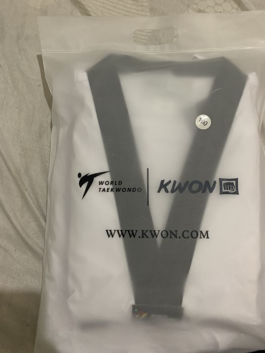 Форма для тхэквондо WT