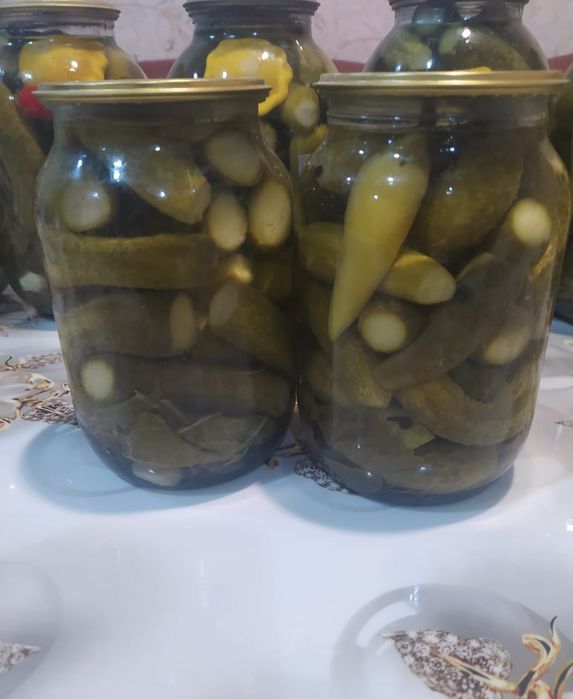 Огурцы маринованные