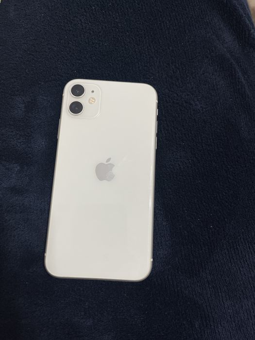 iPhone 11 – 64GB – Alb – 100% baterie