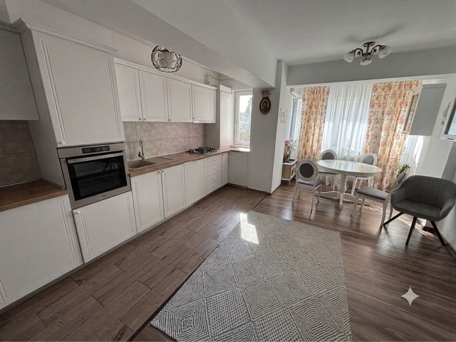 Apartament 3 camere+loc parcare inclus