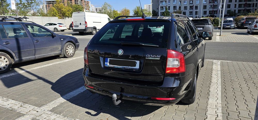 SKODA Octavia 2010 — imagine 3