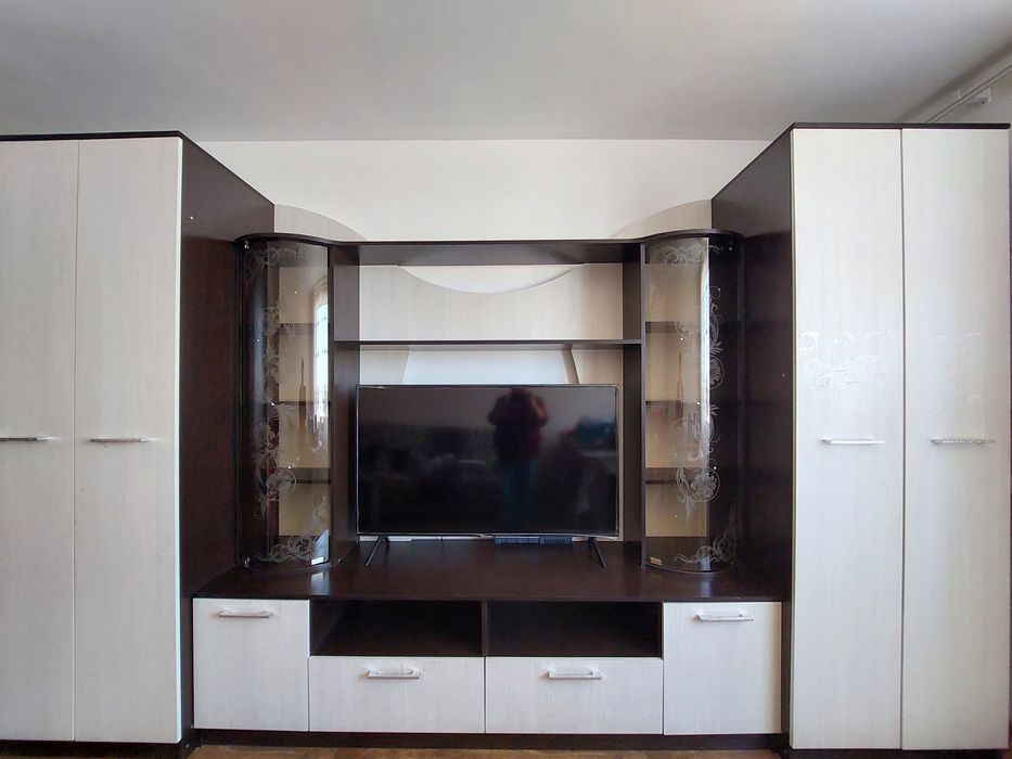 Продаётся большая, хорошая стенка!!!