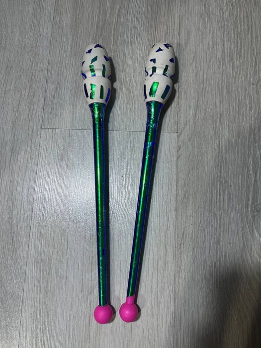 Гимнастические булавы