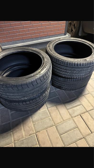 Летние шины 235/45/R18