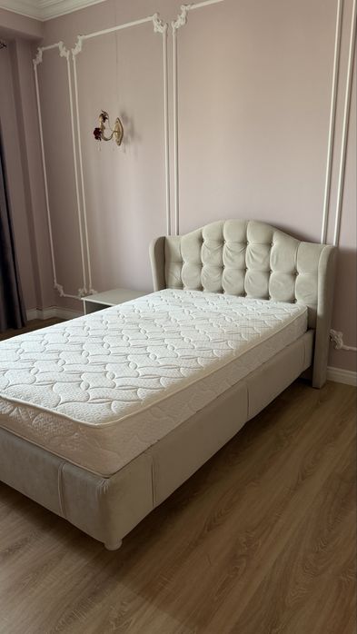 Кровать с матрасом 120*200 б/у