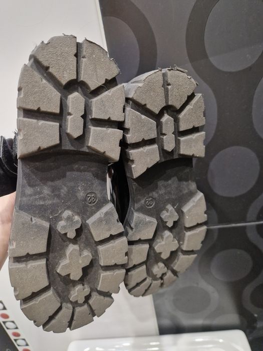 Лачени обувки за момиче, 32н.