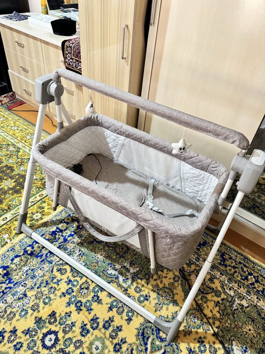 Bolalar belanchagi sotiladi