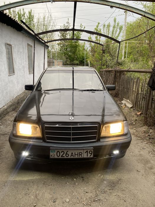 Продам мерседес 180с