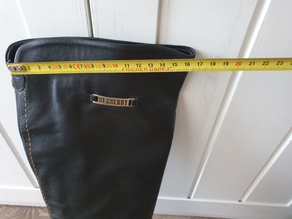 Cizme Burberry marimea 37.5, 38