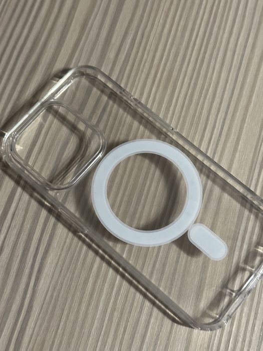 прозрачные чехлы на iphone 15 pro