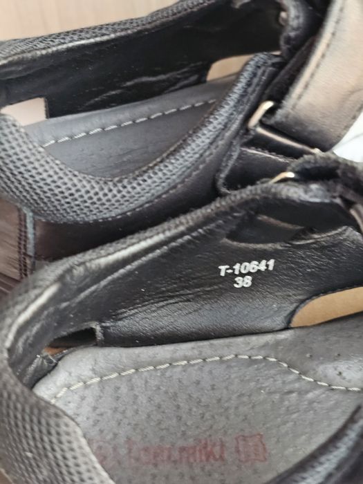 Сандалии на мальчика 38-1 размер