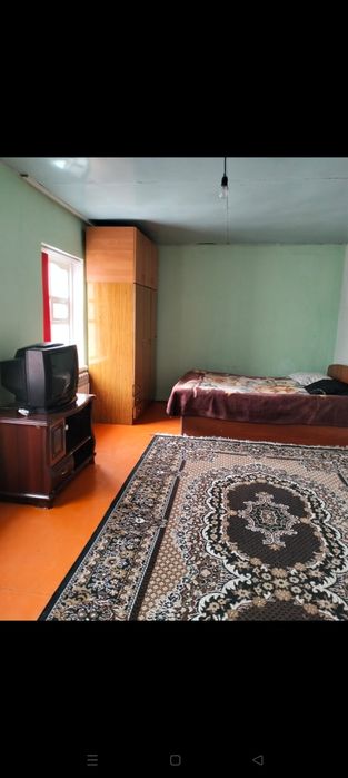 Қыздардың юбкасының кездейсоқ суреттері